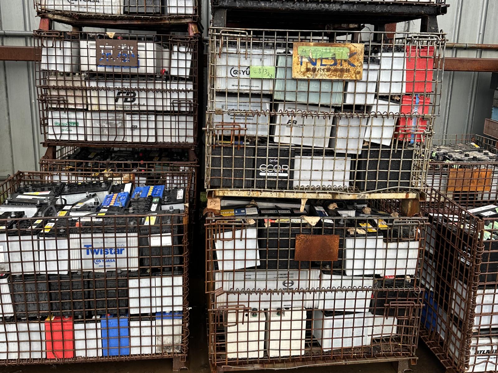 自動車バッテリー